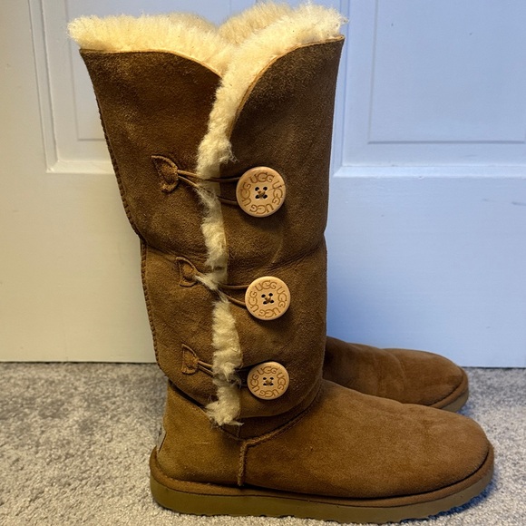 UGG Tall Suede Shearling Boots  Women’s Sz 9 - Picture 4 of 7